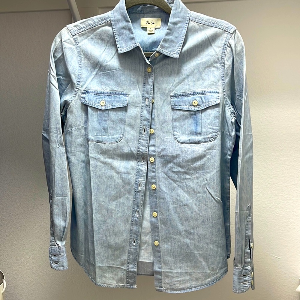 NWOT.  Long sleeve polo. Button down.